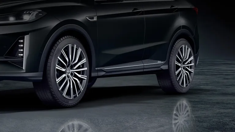 20 Inch Wheels in Sporty Style